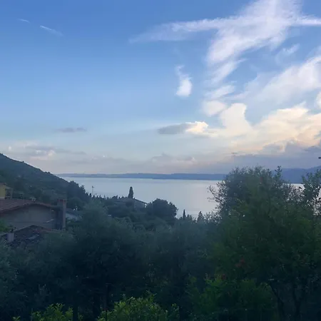 Un Angolo Di Paradiso Паи